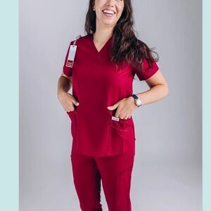 Zenith scrubs brand new in color burgundy
